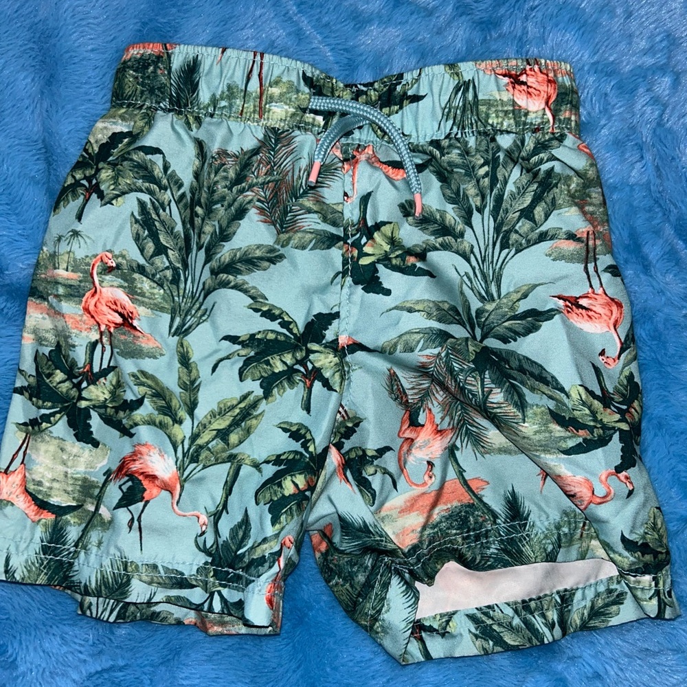 Old Navy Green and Pink Hybrid Shorts Vibrant Summer Style